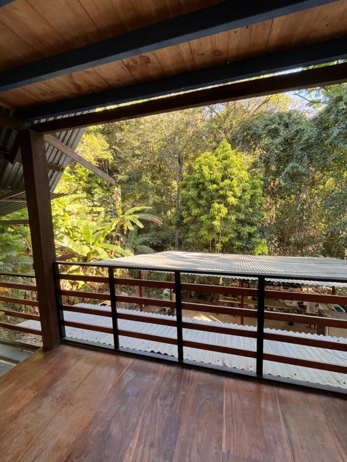 Hostel Tuanis Surf Camp Playa Santa Teresa  외부 사진