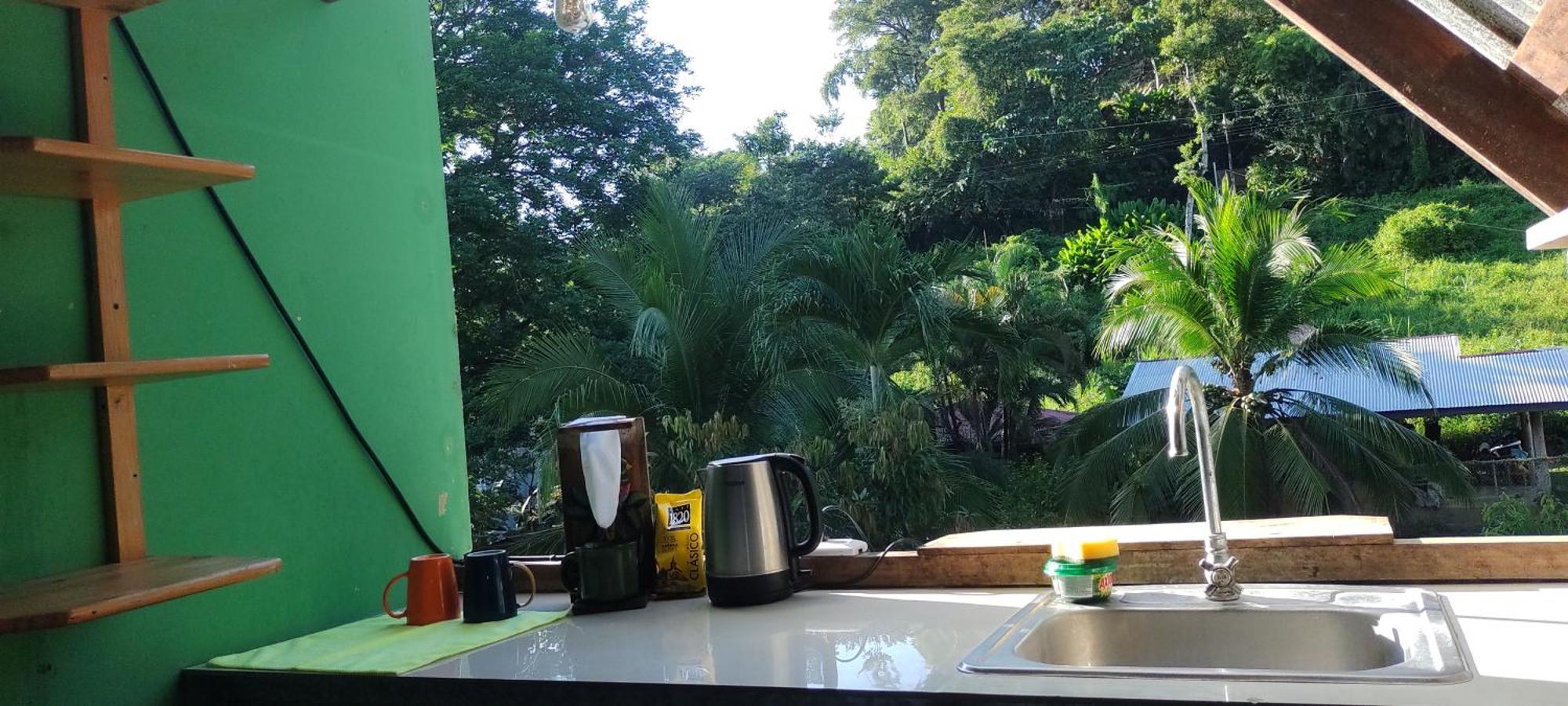 Hostel Tuanis Surf Camp Playa Santa Teresa  외부 사진